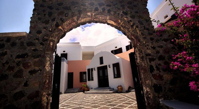 Hotel New Haroula Fira (Santorini)